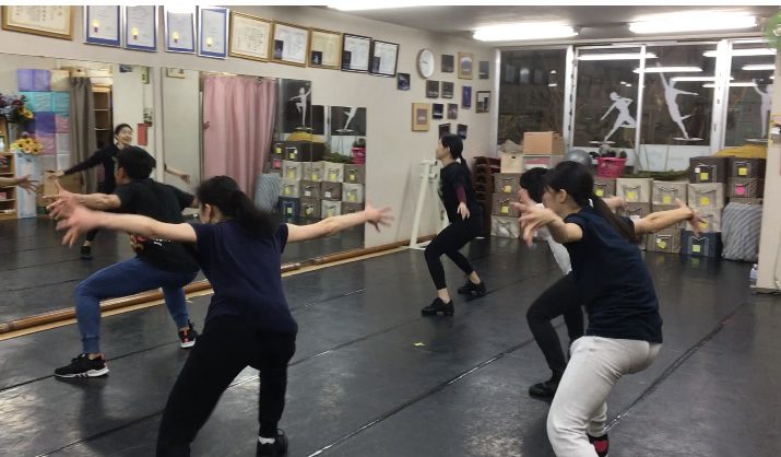 プロダンサー養成コース 2月のレッスンスケジュール ダンス ポルトレーヴ